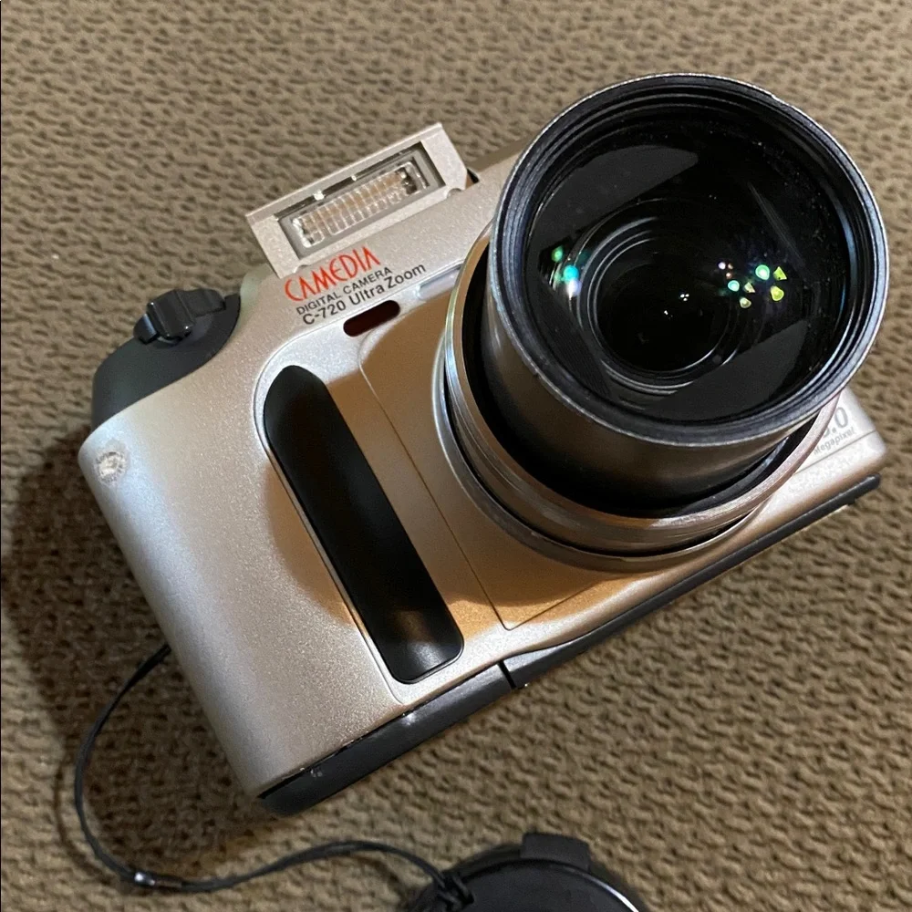 Olympus C-720 Ultra Zoom Digital Camera - Silver and Black